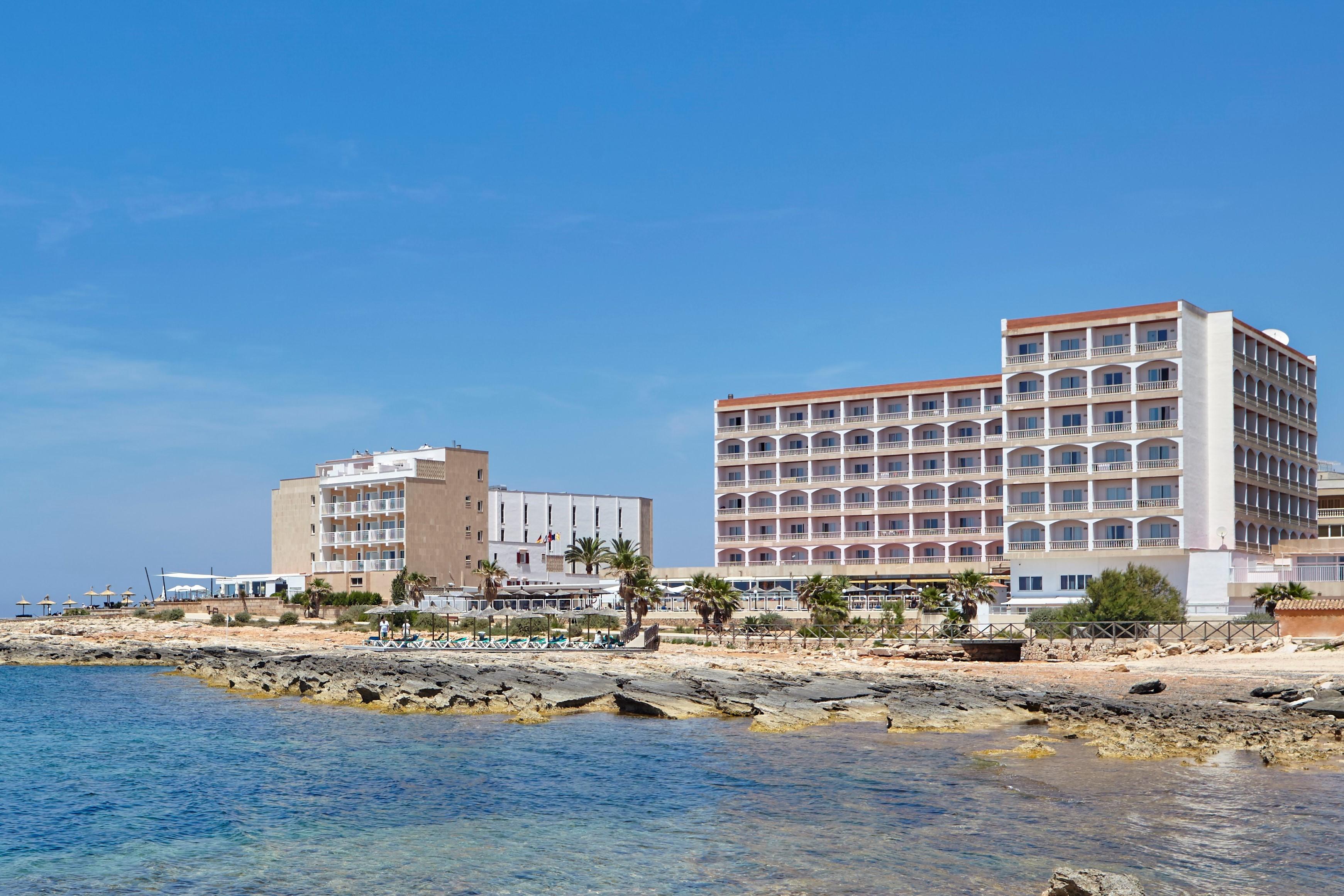 Universal Hotel Romantica Colonia de Sant Jordi Екстериор снимка