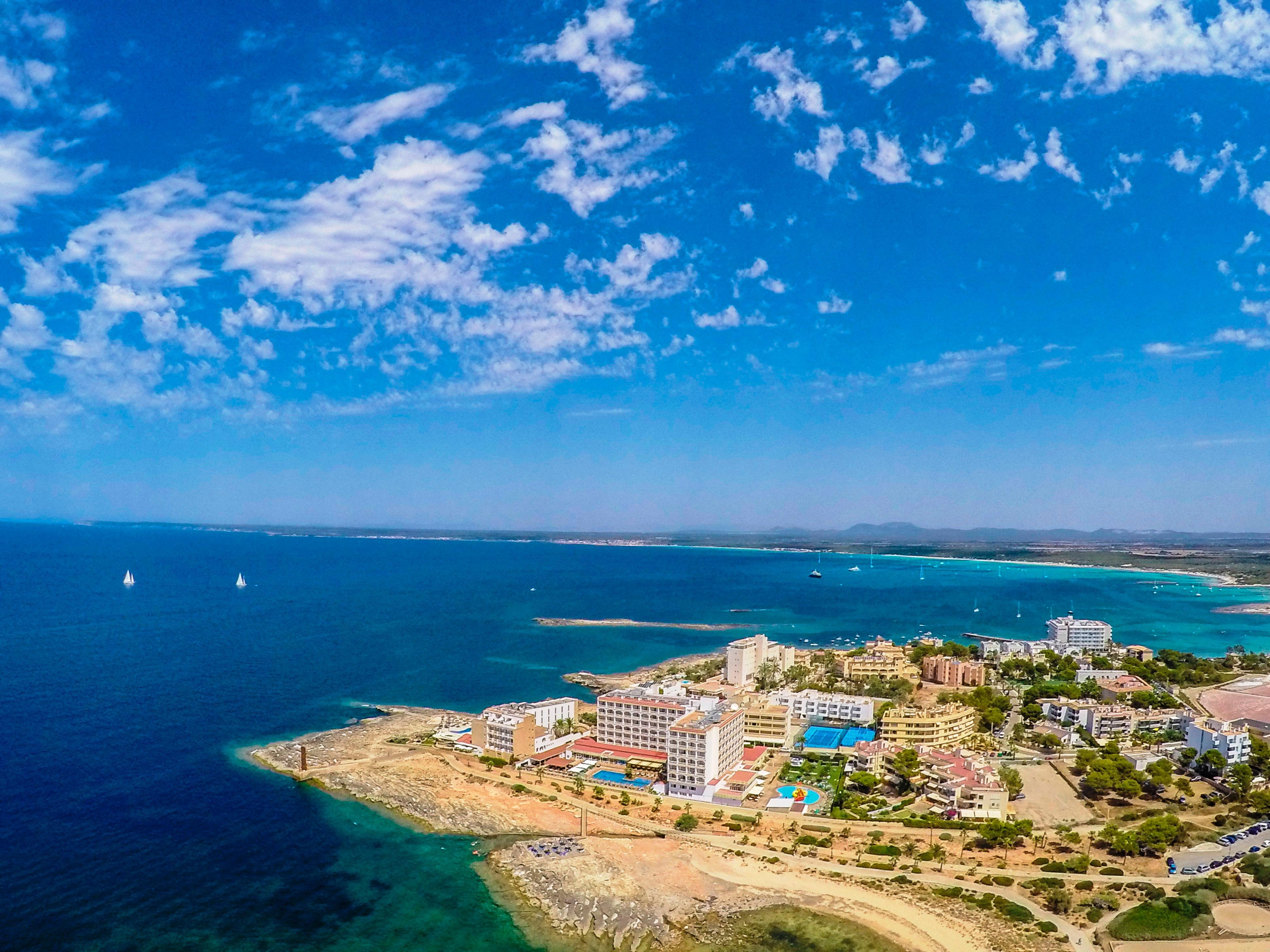 Universal Hotel Romantica Colonia de Sant Jordi Екстериор снимка